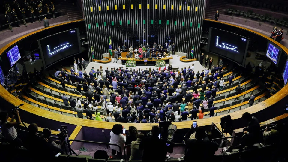 Câmara aprova projeto para ampliar número de deputados de 513 para 531 ao custo de R$ 65 mi ao ano